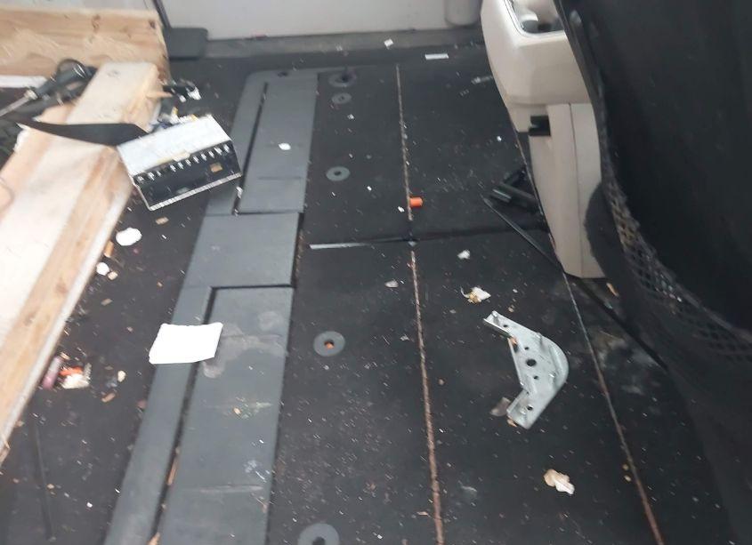 Photo 8 of 2013 Chrysler Town & COUNTRY TOURING (VIN 2C4RC1BG0DR638016)