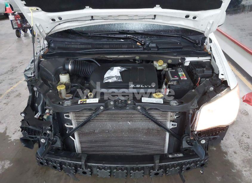 Photo 10 of 2013 Chrysler Town & COUNTRY TOURING (VIN 2C4RC1BG0DR682677)