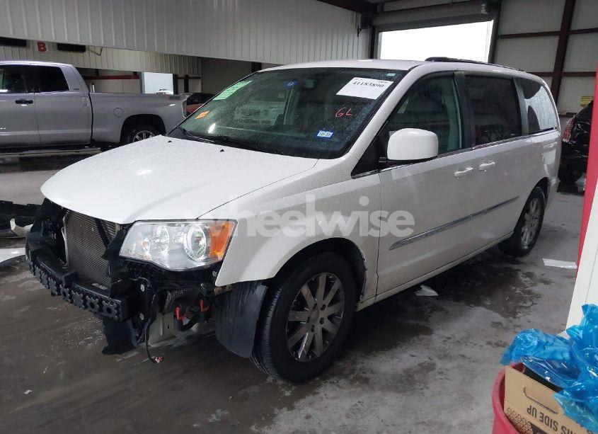 Photo 2 of 2013 Chrysler Town & COUNTRY TOURING (VIN 2C4RC1BG0DR682677)