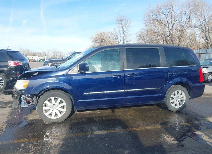 Photo 15 of 2013 Chrysler Town & COUNTRY TOURING (VIN 2C4RC1BG0DR705990)