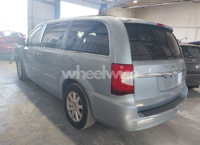 Photo 3 of 2013 Chrysler Town & COUNTRY TOURING (VIN 2C4RC1BG0DR743459)