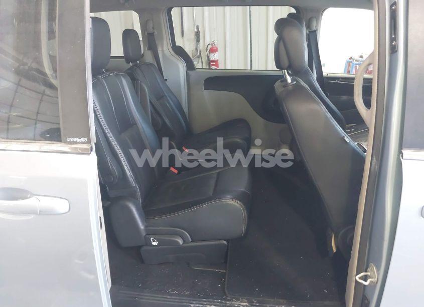 Photo 8 of 2013 Chrysler Town & COUNTRY TOURING (VIN 2C4RC1BG0DR743459)