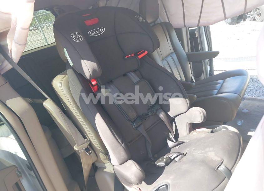 Photo 8 of 2013 Chrysler Town & COUNTRY TOURING (VIN 2C4RC1BG0DR815311)