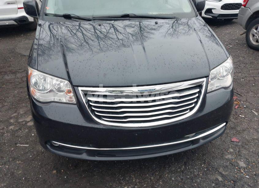 Photo 6 of 2014 Chrysler Town & COUNTRY TOURING (VIN 2C4RC1BG0ER113202)