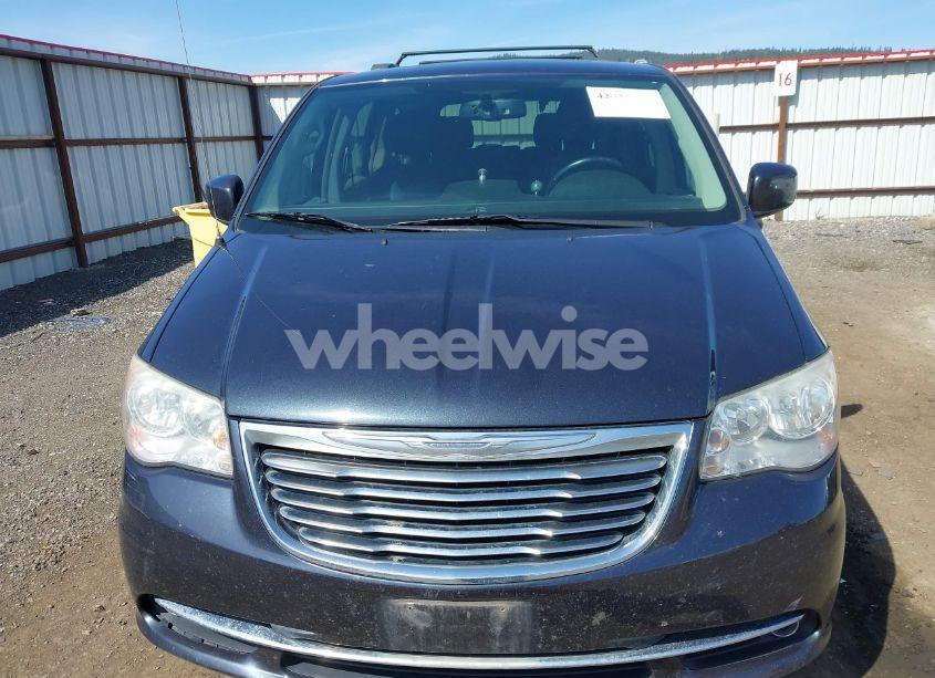 Photo 12 of 2014 Chrysler Town & COUNTRY TOURING (VIN 2C4RC1BG0ER156227)