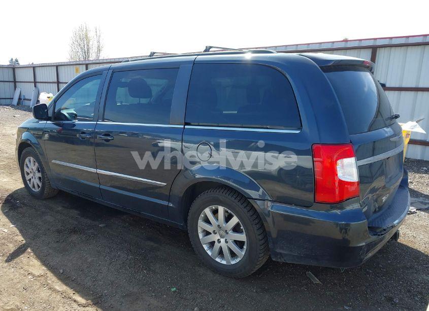 Photo 3 of 2014 Chrysler Town & COUNTRY TOURING (VIN 2C4RC1BG0ER156227)