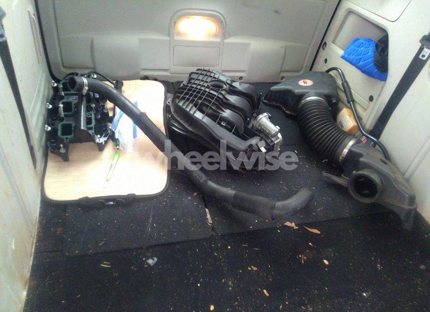 Photo 13 of 2014 Chrysler Town & COUNTRY TOURING (VIN 2C4RC1BG0ER195240)