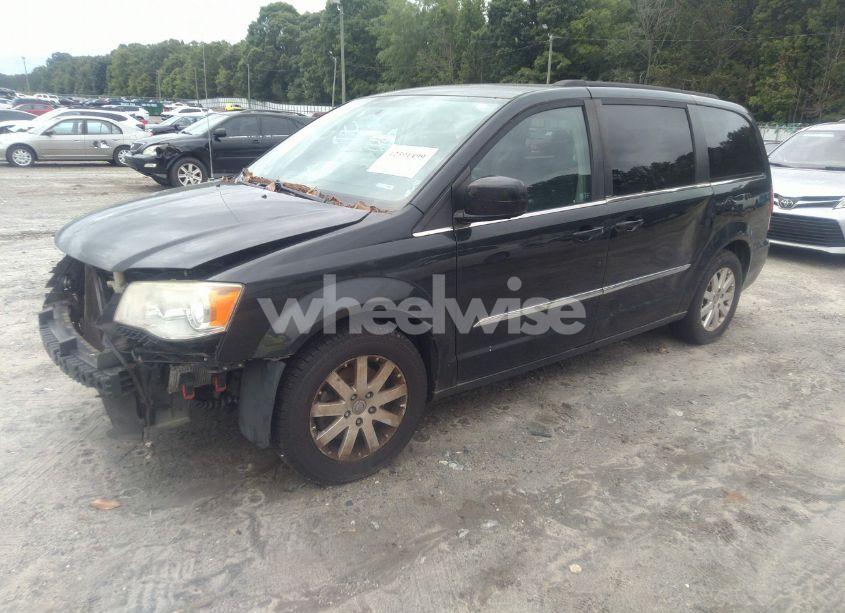 Photo 2 of 2014 Chrysler Town & COUNTRY TOURING (VIN 2C4RC1BG0ER195240)