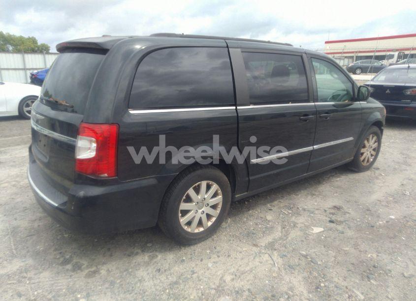 Photo 4 of 2014 Chrysler Town & COUNTRY TOURING (VIN 2C4RC1BG0ER195240)