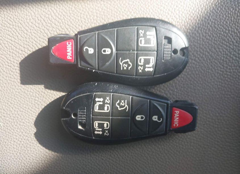 Photo 11 of 2014 Chrysler Town & COUNTRY TOURING (VIN 2C4RC1BG0ER198736)