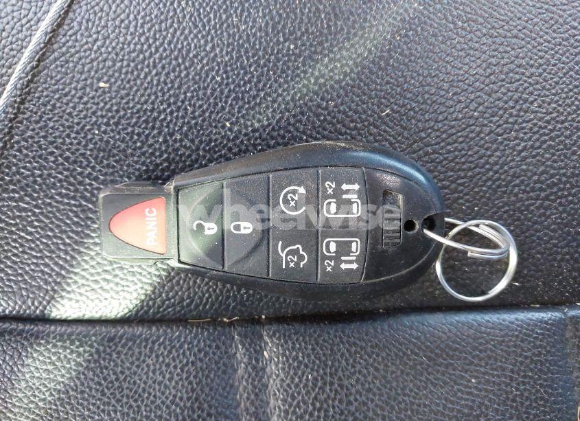 Photo 11 of 2014 Chrysler Town & COUNTRY TOURING (VIN 2C4RC1BG0ER208505)