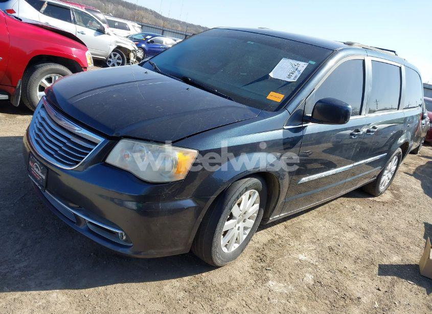 Photo 2 of 2014 Chrysler Town & COUNTRY TOURING (VIN 2C4RC1BG0ER208505)