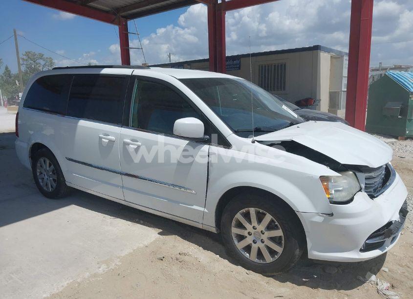 Photo 13 of 2014 Chrysler Town & COUNTRY TOURING (VIN 2C4RC1BG0ER216281)