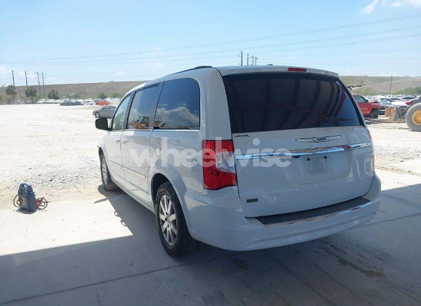 Photo 3 of 2014 Chrysler Town & COUNTRY TOURING (VIN 2C4RC1BG0ER216281)