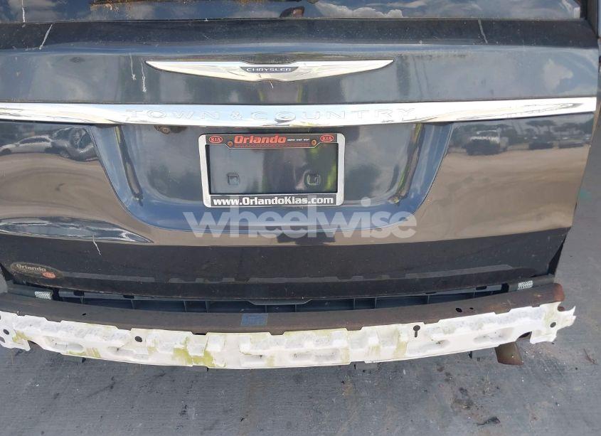 Photo 12 of 2014 Chrysler Town & COUNTRY TOURING (VIN 2C4RC1BG0ER218290)