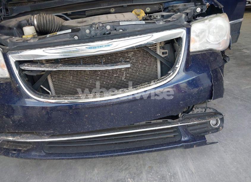 Photo 6 of 2014 Chrysler Town & COUNTRY TOURING (VIN 2C4RC1BG0ER259583)