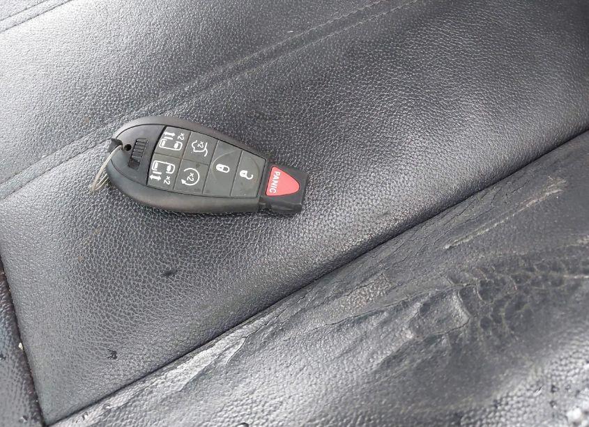 Photo 11 of 2014 Chrysler Town & COUNTRY TOURING (VIN 2C4RC1BG0ER269577)