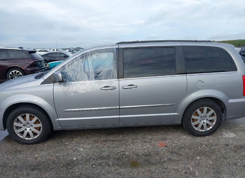 Photo 14 of 2014 Chrysler Town & COUNTRY TOURING (VIN 2C4RC1BG0ER269577)