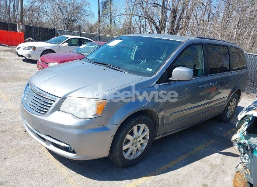 Photo 2 of 2014 Chrysler Town & COUNTRY TOURING (VIN 2C4RC1BG0ER271362)