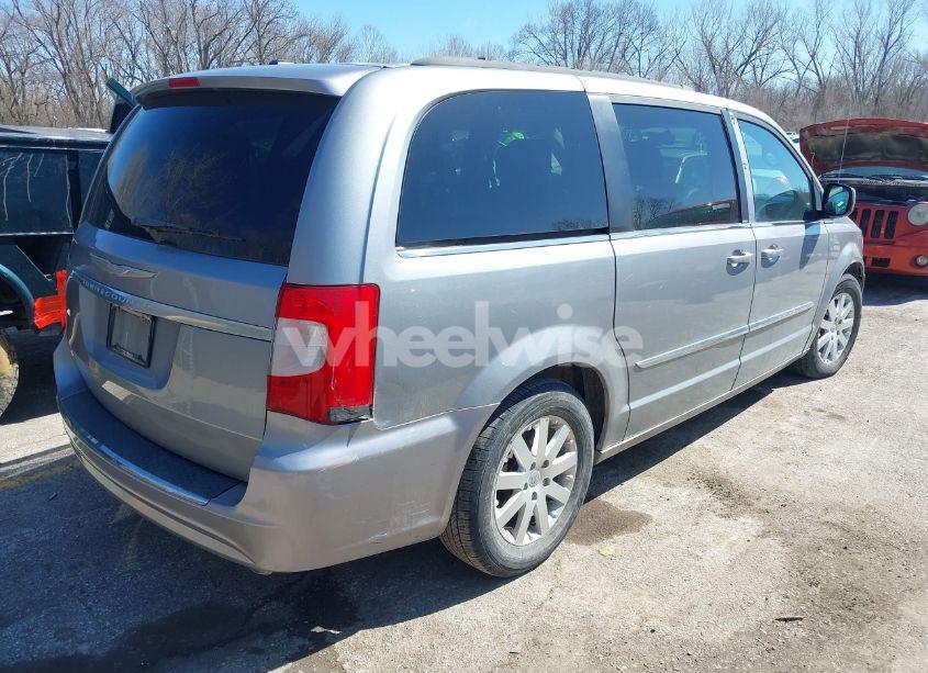 Photo 4 of 2014 Chrysler Town & COUNTRY TOURING (VIN 2C4RC1BG0ER271362)