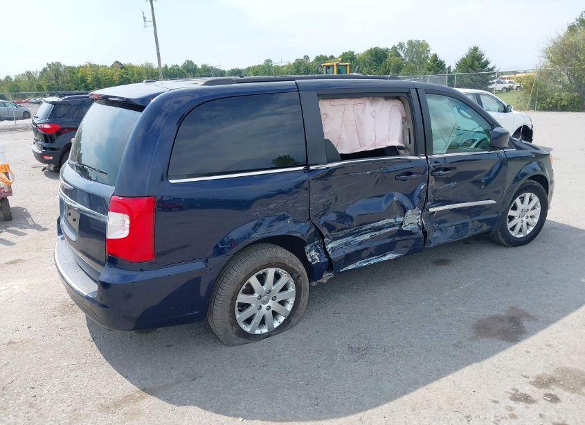 Photo 4 of 2014 Chrysler Town & COUNTRY TOURING (VIN 2C4RC1BG0ER285021)