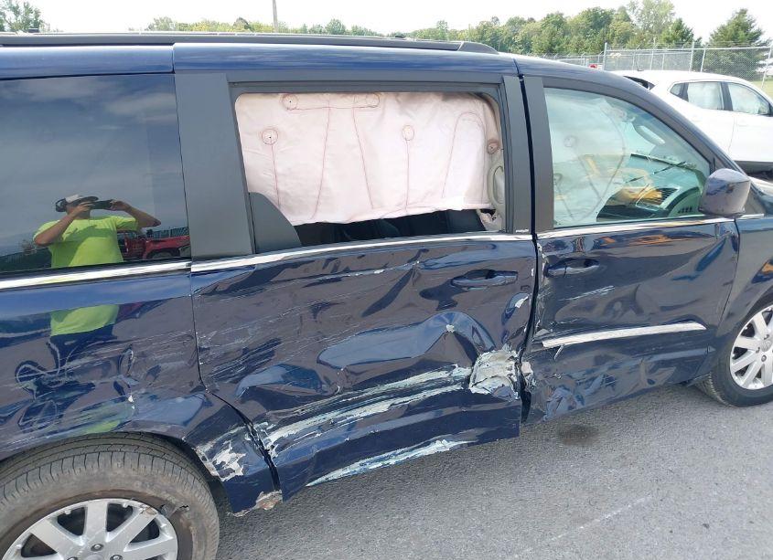 Photo 6 of 2014 Chrysler Town & COUNTRY TOURING (VIN 2C4RC1BG0ER285021)