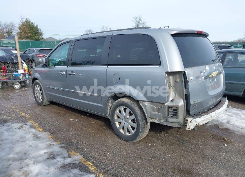 Photo 3 of 2014 Chrysler Town & COUNTRY TOURING (VIN 2C4RC1BG0ER292356)