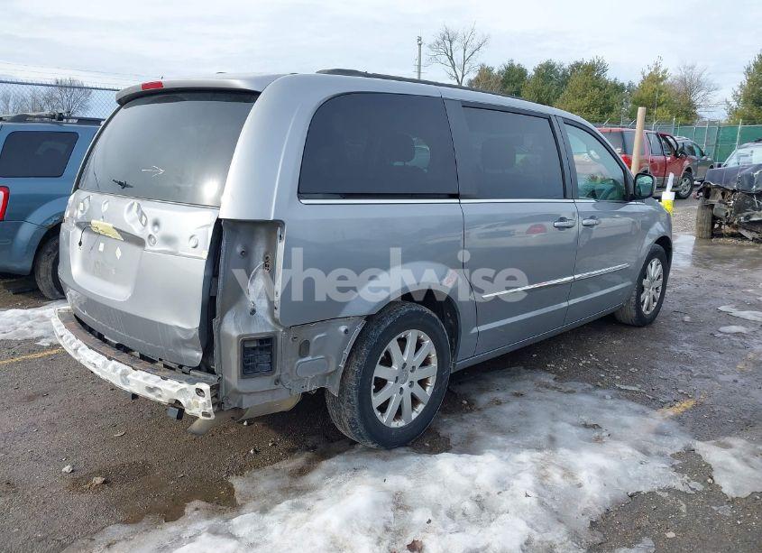 Photo 4 of 2014 Chrysler Town & COUNTRY TOURING (VIN 2C4RC1BG0ER292356)