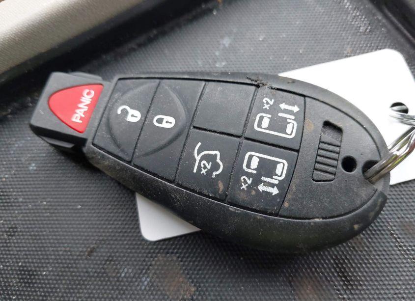 Photo 11 of 2014 Chrysler Town & COUNTRY TOURING (VIN 2C4RC1BG0ER306921)