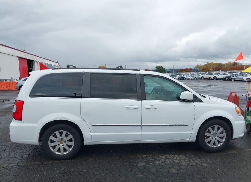 Photo 13 of 2014 Chrysler Town & COUNTRY TOURING (VIN 2C4RC1BG0ER306921)