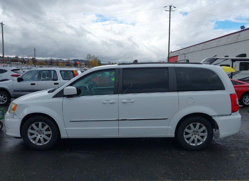 Photo 14 of 2014 Chrysler Town & COUNTRY TOURING (VIN 2C4RC1BG0ER306921)