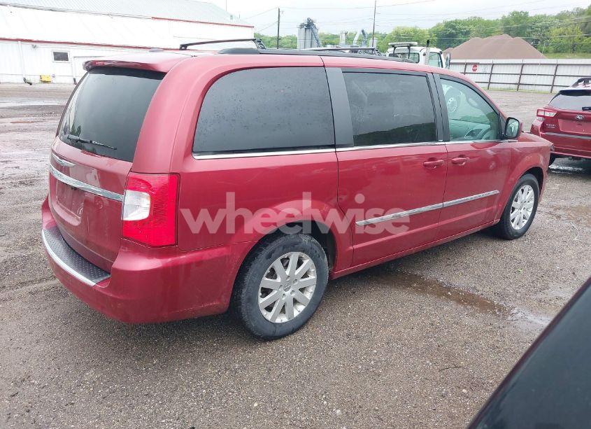 Photo 4 of 2014 Chrysler Town & COUNTRY TOURING (VIN 2C4RC1BG0ER325856)