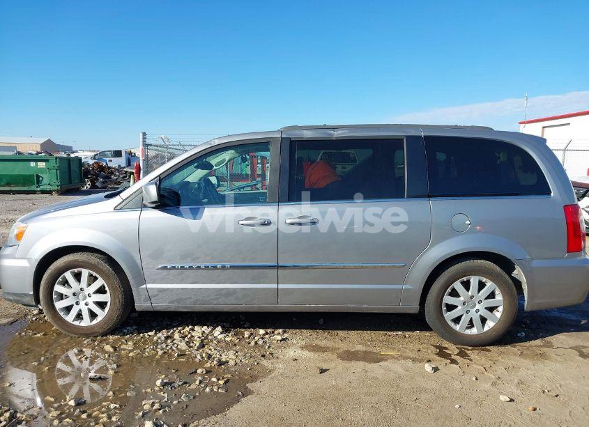 Photo 14 of 2014 Chrysler Town & COUNTRY TOURING (VIN 2C4RC1BG0ER382526)