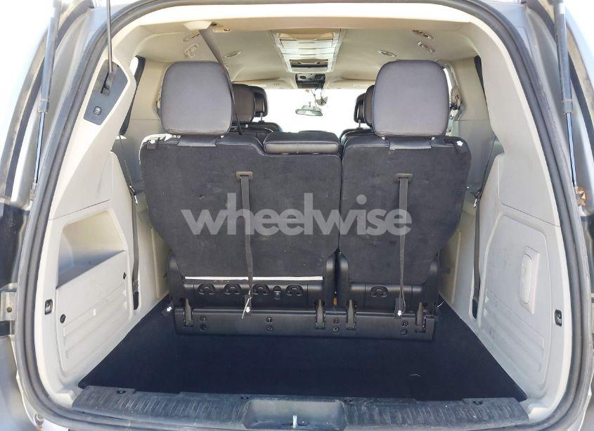 Photo 16 of 2014 Chrysler Town & COUNTRY TOURING (VIN 2C4RC1BG0ER382526)