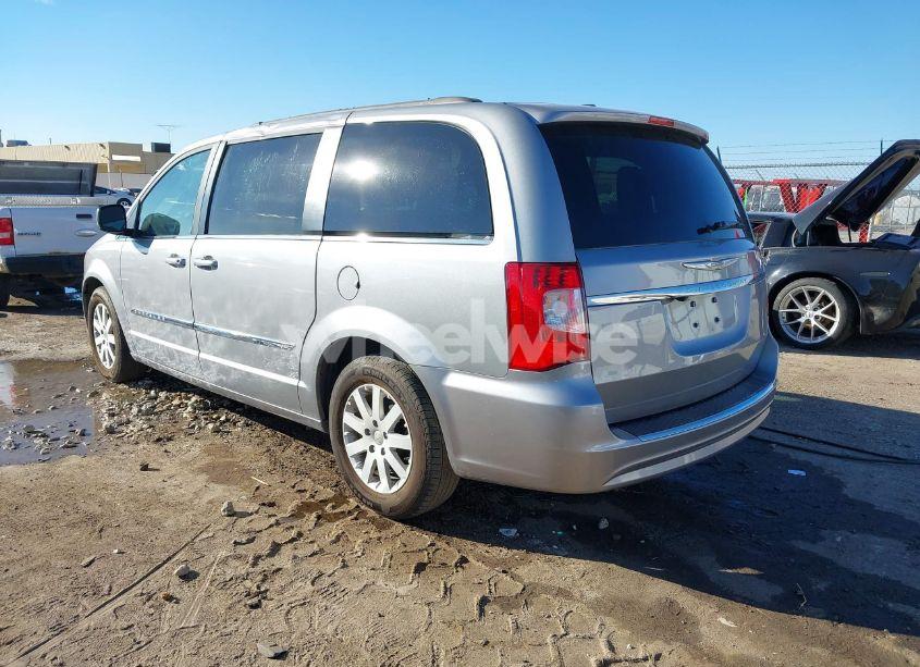 Photo 3 of 2014 Chrysler Town & COUNTRY TOURING (VIN 2C4RC1BG0ER382526)