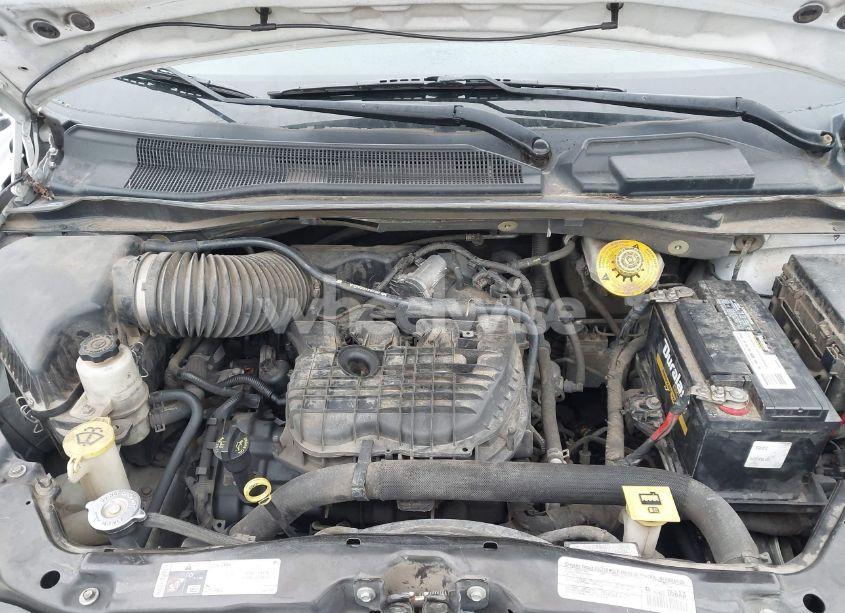 Photo 10 of 2014 Chrysler Town & COUNTRY TOURING (VIN 2C4RC1BG0ER383594)