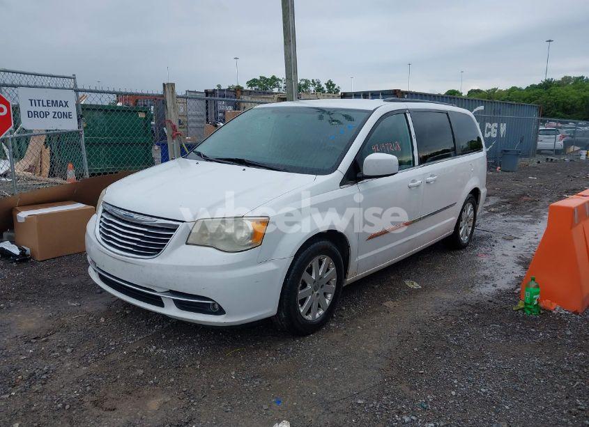 Photo 2 of 2014 Chrysler Town & COUNTRY TOURING (VIN 2C4RC1BG0ER383594)