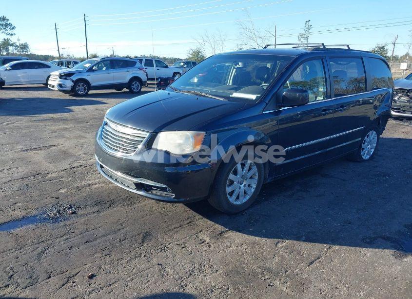 Photo 2 of 2014 Chrysler Town & COUNTRY TOURING (VIN 2C4RC1BG0ER403598)