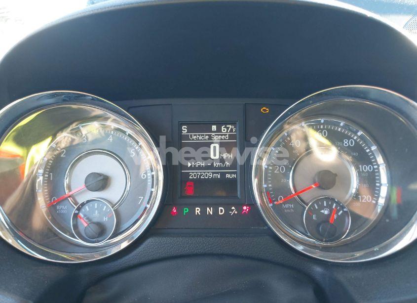 Photo 7 of 2014 Chrysler Town & COUNTRY TOURING (VIN 2C4RC1BG0ER403598)