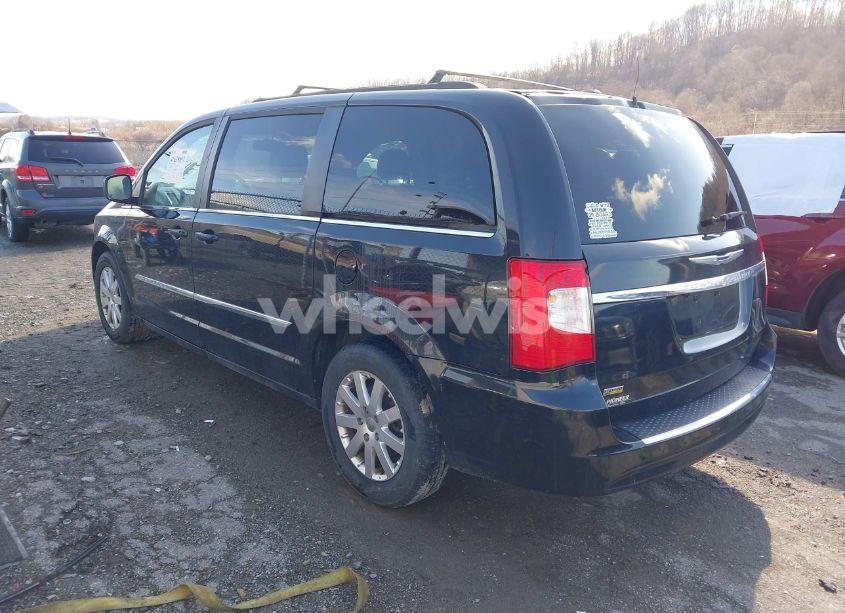 Photo 3 of 2014 Chrysler Town & COUNTRY TOURING (VIN 2C4RC1BG0ER436469)