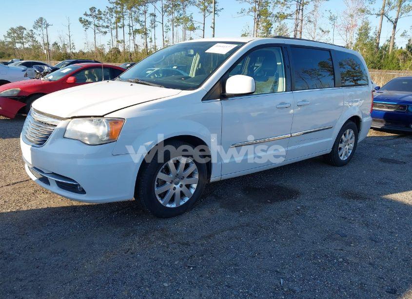 Photo 2 of 2014 Chrysler Town & COUNTRY TOURING (VIN 2C4RC1BG0ER446287)