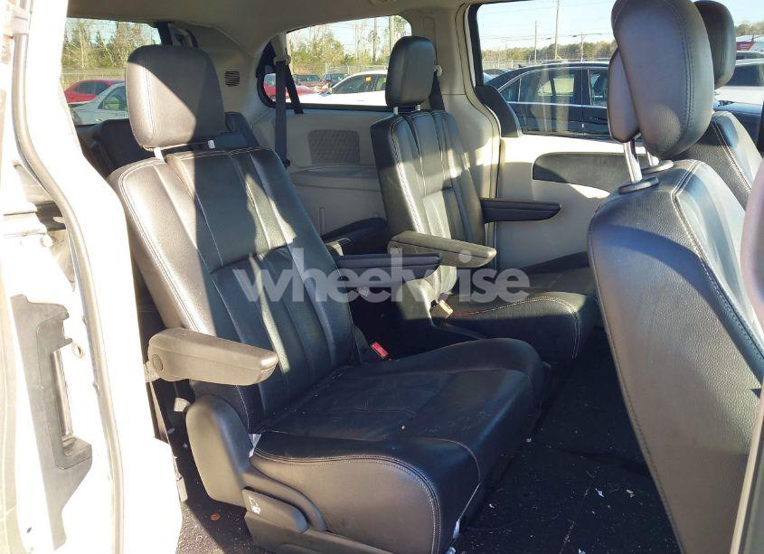 Photo 8 of 2014 Chrysler Town & COUNTRY TOURING (VIN 2C4RC1BG0ER446287)