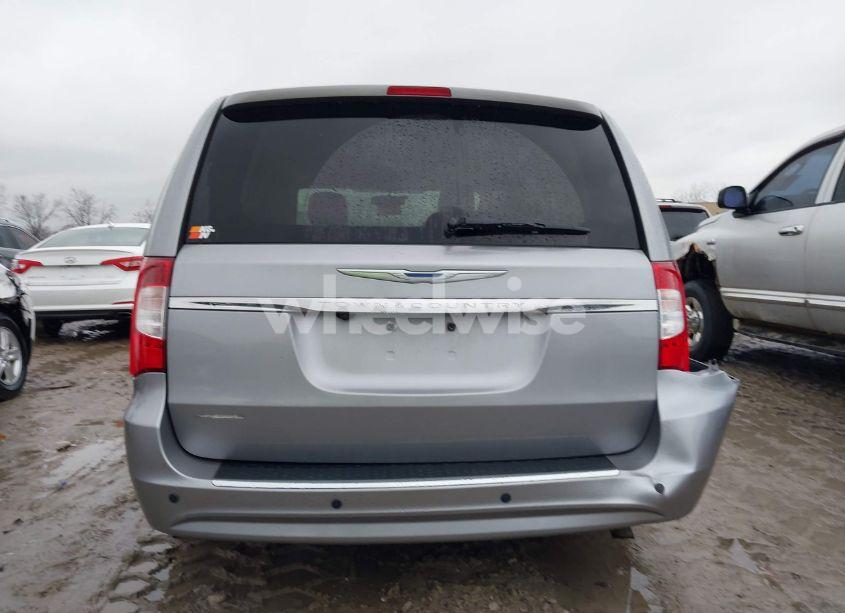 Photo 16 of 2014 Chrysler Town & COUNTRY TOURING (VIN 2C4RC1BG0ER460612)