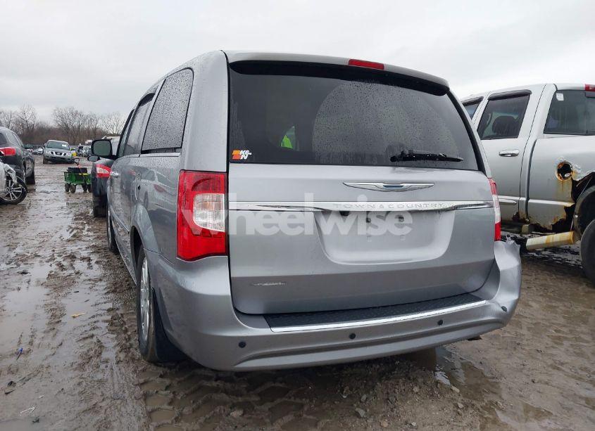 Photo 3 of 2014 Chrysler Town & COUNTRY TOURING (VIN 2C4RC1BG0ER460612)