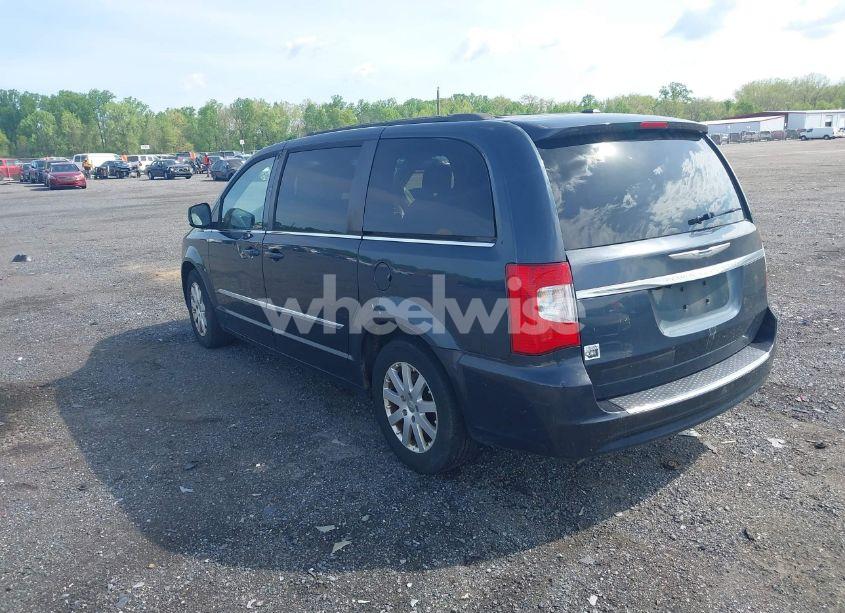 Photo 3 of 2014 Chrysler Town & COUNTRY TOURING (VIN 2C4RC1BG0ER461081)