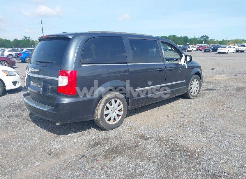 Photo 4 of 2014 Chrysler Town & COUNTRY TOURING (VIN 2C4RC1BG0ER461081)