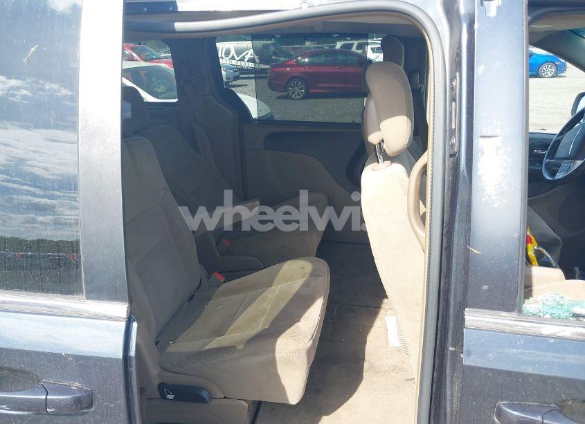 Photo 8 of 2014 Chrysler Town & COUNTRY TOURING (VIN 2C4RC1BG0ER461081)