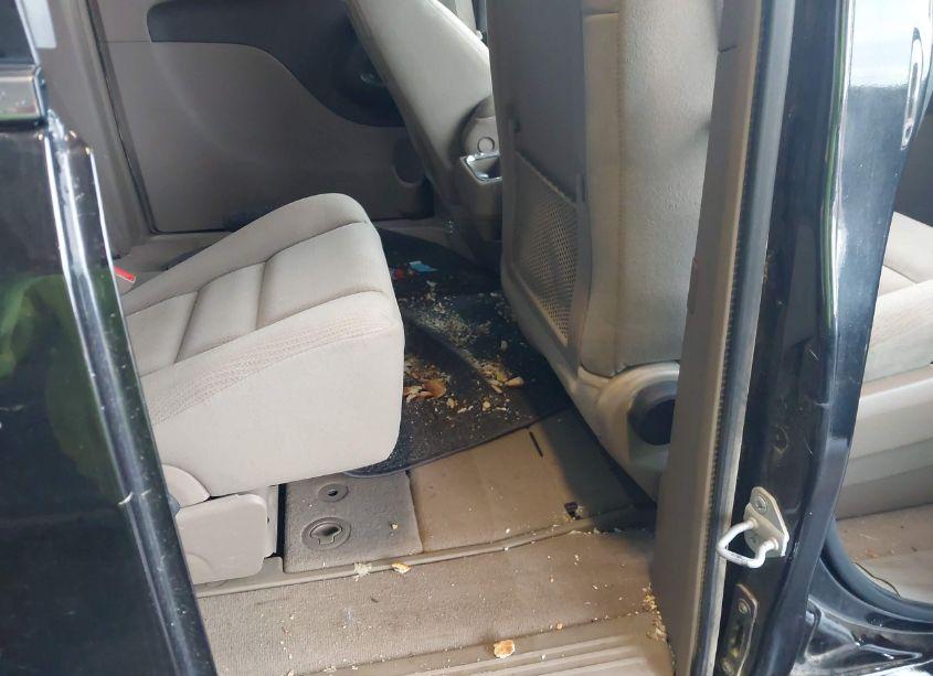 Photo 8 of 2014 Chrysler Town & COUNTRY TOURING (VIN 2C4RC1BG0ER464711)