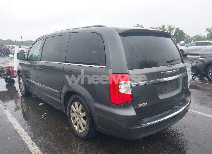 Photo 3 of 2015 Chrysler Town & COUNTRY TOURING (VIN 2C4RC1BG0FR526139)