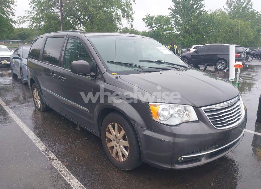 Photo 6 of 2015 Chrysler Town & COUNTRY TOURING (VIN 2C4RC1BG0FR526139)